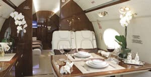 Yacht Table Etiquette (1)