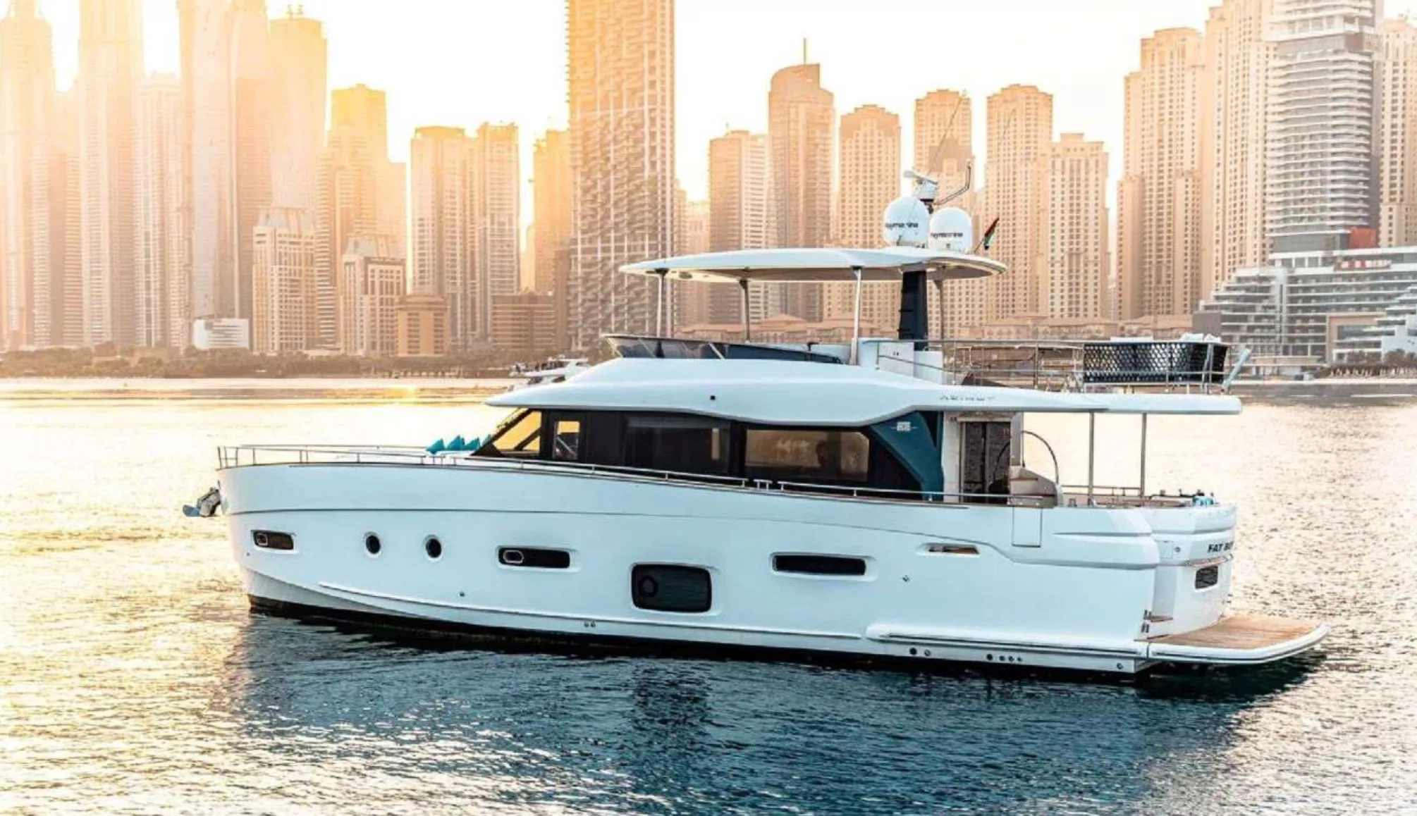 Azimut Magellano 66